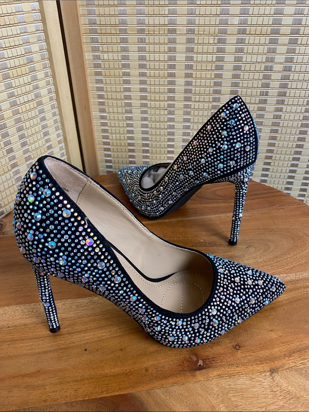 Rouge Helium Sparkling Black Heels Size 6 NWOT